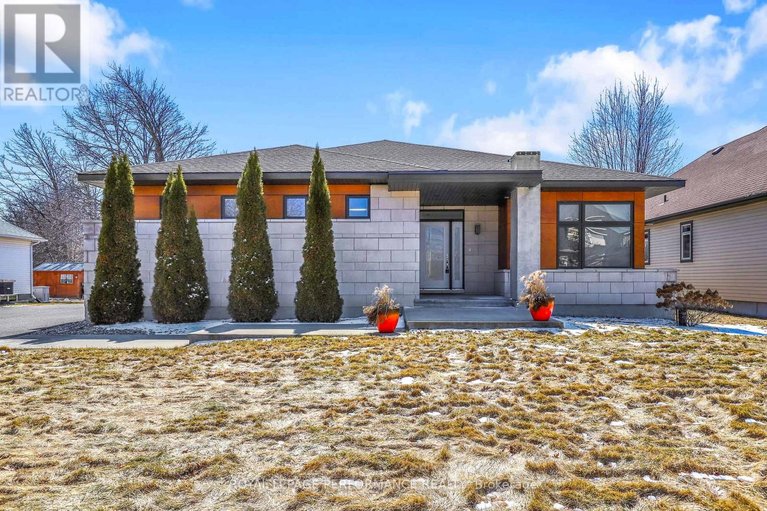 29578722/32-moore-street/richmond/ottawa/ontario/K0A2Z0_1