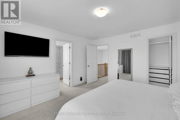 29635213/112-crevasse-road/mer-bleuebradley-estatesanderson-park/ottawa/ontario/K1W0P9_32