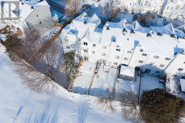 29275904/98-castlegreen-private/hunt-club-parkgreenboro/ottawa/ontario/K1T3N3_29