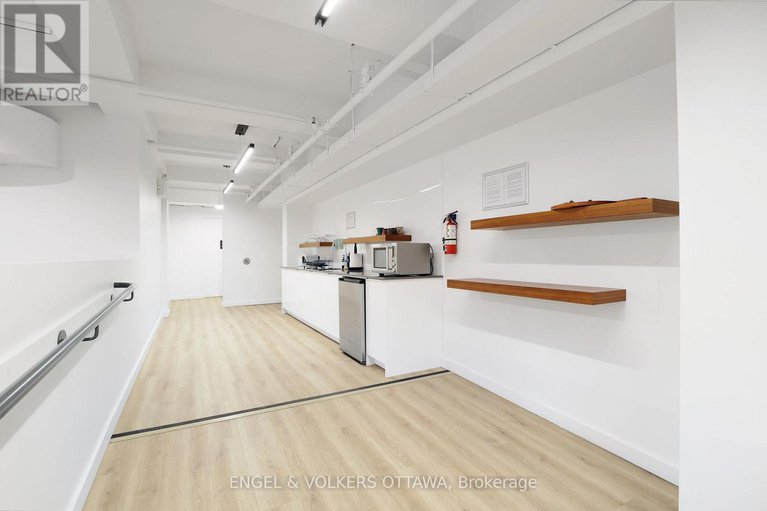 29369215/308-135-barrette-street/vanier/ottawa/ontario/K1L7Z9_28