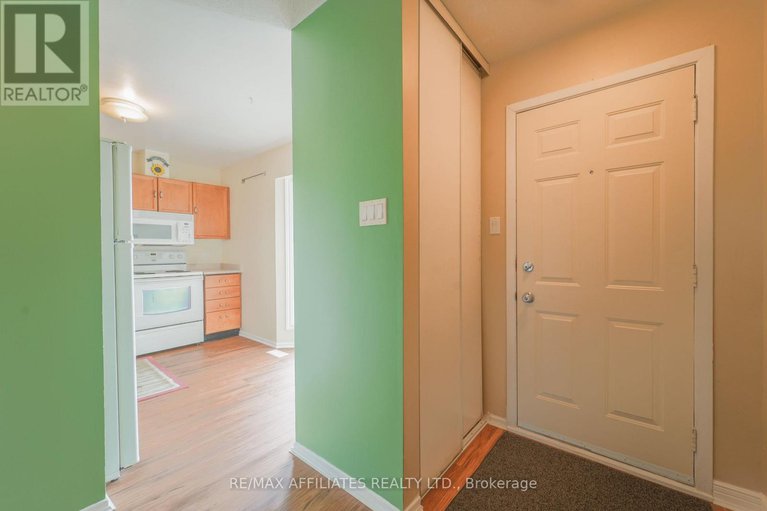 28589609/65-47-mcdermot-court/katimavik/ottawa/ontario/K2L3V5_9