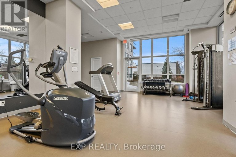 29557757/1006-330-titan-private/borden-farmstewart-farmcarleton-heightsparkwood-hills/ottawa/ontario/K2G1G3_21