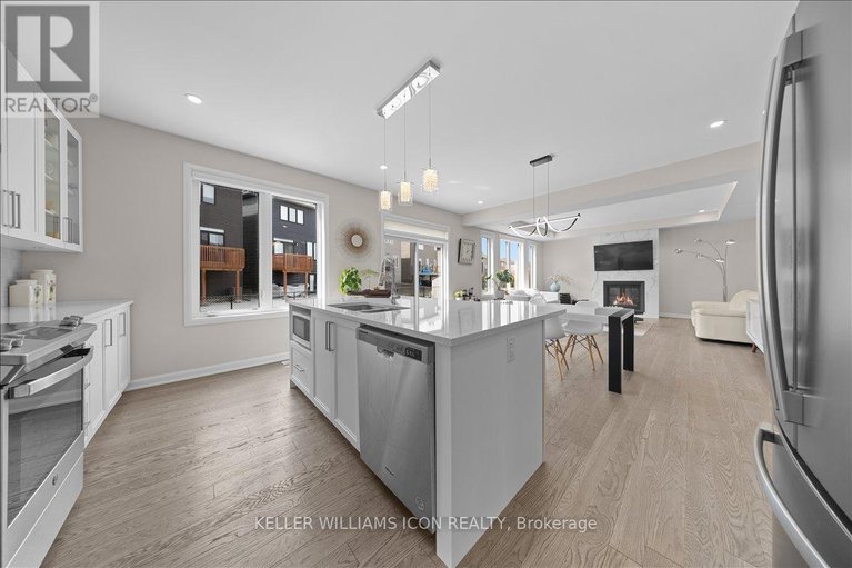 29577044/352-cloyne-crescent/half-moon-bay/ottawa/ontario/K2J6W4_14