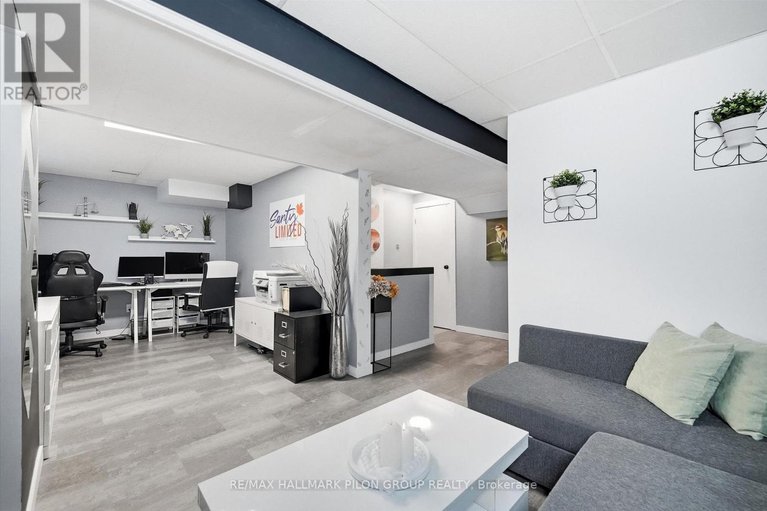 29416521/1456-prestone-drive/bilberry-creekqueenswood-heights/ottawa/ontario/K1E1M4_19