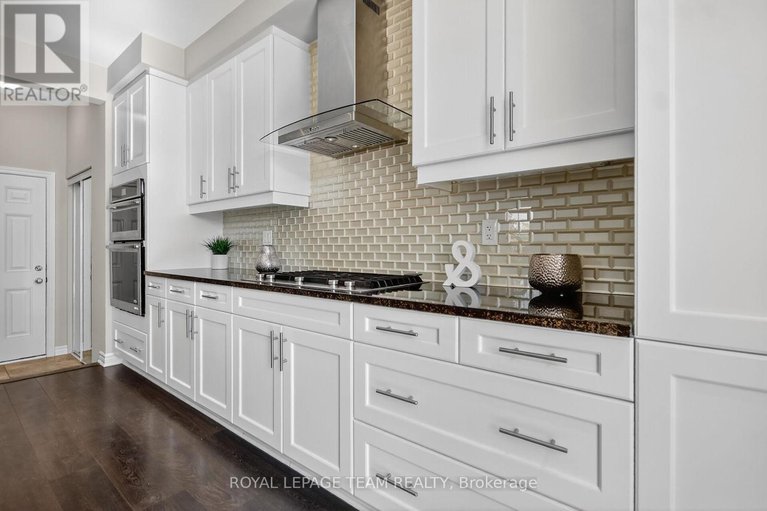 29099076/939-whimbrel-way/half-moon-bay/ottawa/ontario/K2J6C5_17