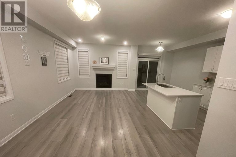 29386902/1075-ballyhale-heights/half-moon-bay/ottawa/ontario/K2J6Y1_4