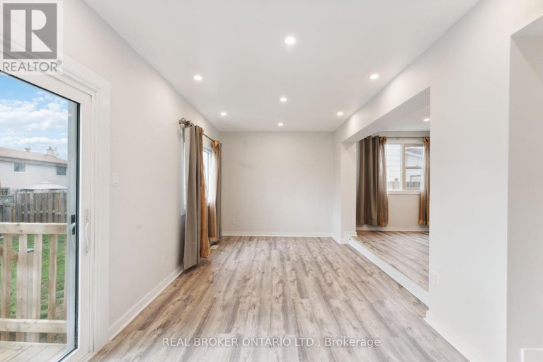 28275807/125-priam-way/westcliffe-estates/ottawa/ontario/K2H8S7_9