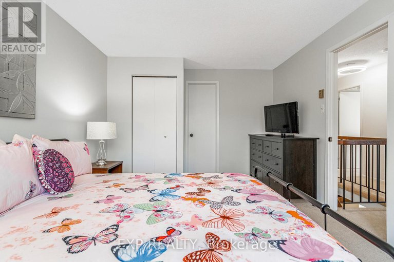 28984792/104-1820-marsala-crescent/fallingbrookpineridge/ottawa/ontario/K4A2E7_25