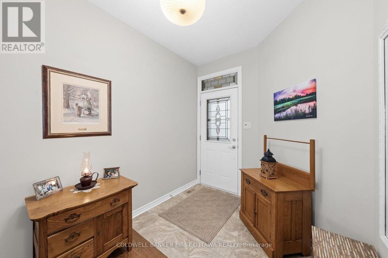 29591109/239-royal-landing-gate/north-grenville-twp-kemptville-south/north-grenville/ontario/K0G1J0_4