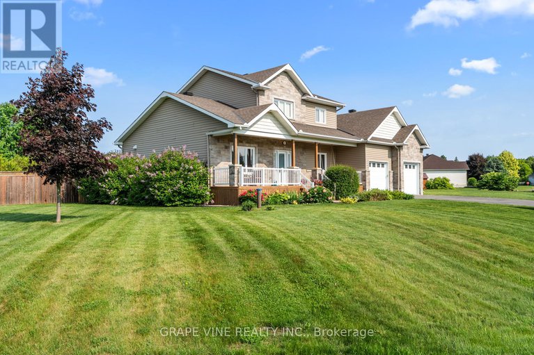 28463417/8055-craig-farm-drive/metcalfe/ottawa/ontario/K0A2P0_2