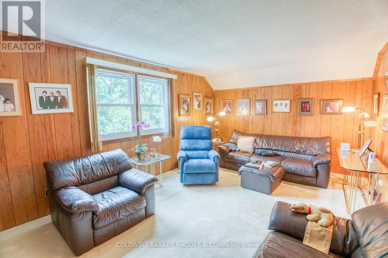28962040/2005-neepawa-avenue/carlingwood/ottawa/ontario/K2A3L4_14