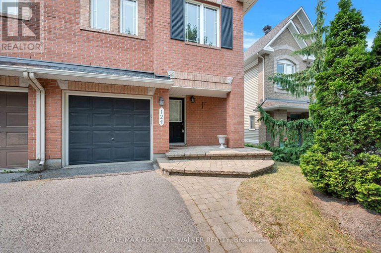 28707835/124-forestcrest-street/chapel-hill/ottawa/ontario/K1C7R3_2