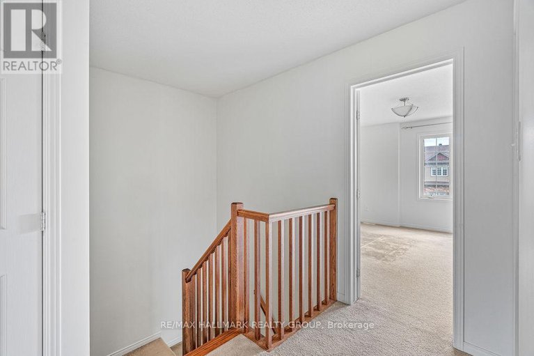 28555725/217-vision-street/riverside-southgloucester-glen/ottawa/ontario/K4M0B5_19
