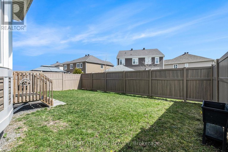 28449643/186-lamprey-street/half-moon-bay/ottawa/ontario/K2J6C3_34