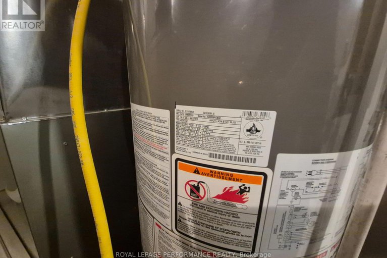 29035892/2529-roman-avenue/queensway-terrace-north/ottawa/ontario/K2B7X8_35