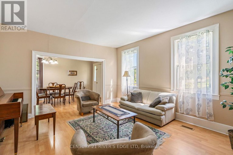 28632376/12084-lakeshore-drive/morrisburg/south-dundas/ontario/K0C1X0_7