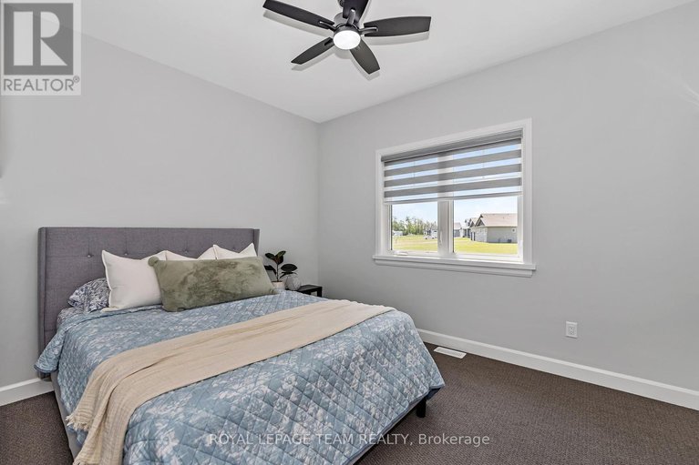 28510378/17-isobel-mcewan-street/mcnabbraeside-twps/mcnabbraeside/ontario/K7S3G8_24