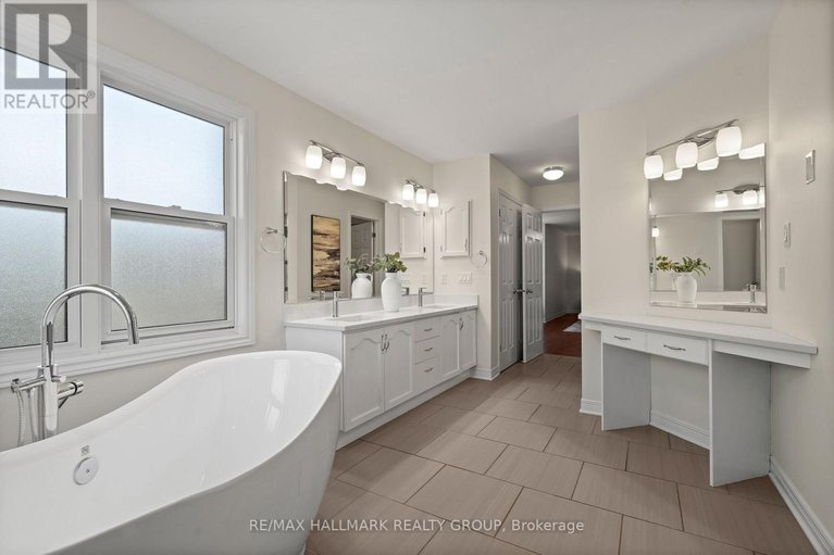 28905925/94-hobin-street/stittsville-central/ottawa/ontario/K2S1G8_33