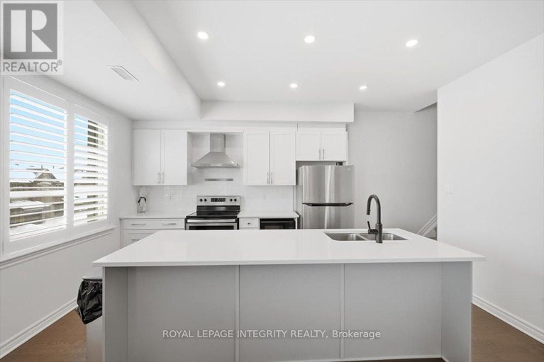 29274147/359-axis-way/mer-bleuebradley-estatesanderson-park/ottawa/ontario/K1W0L7_4