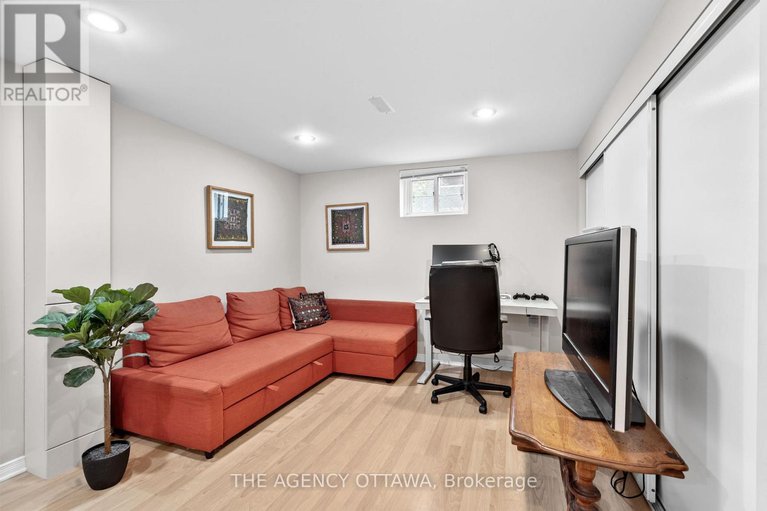 28490663/659-alesther-street/overbrookcastle-heights/ottawa/ontario/K1K1H8_24