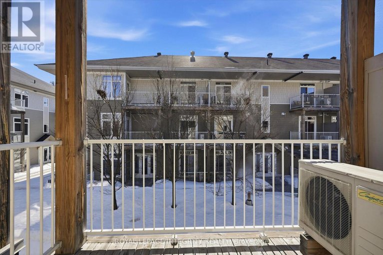 29425303/c-849-blackcomb-private/elmvale-acres/ottawa/ontario/K1G4E4_21