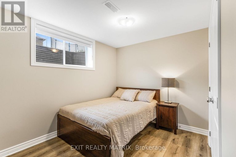 29630936/700-namur-street/embrun/russell/ontario/K0A1W0_32