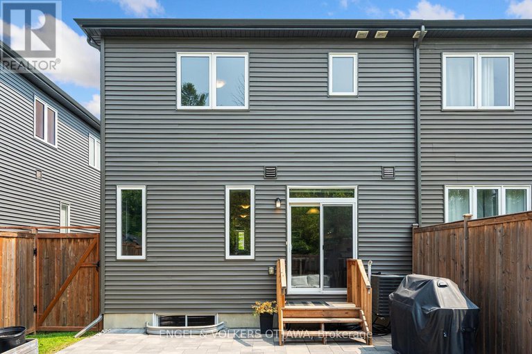 29052696/220-geyser-place/hearts-desire/ottawa/ontario/K2J6P1_41