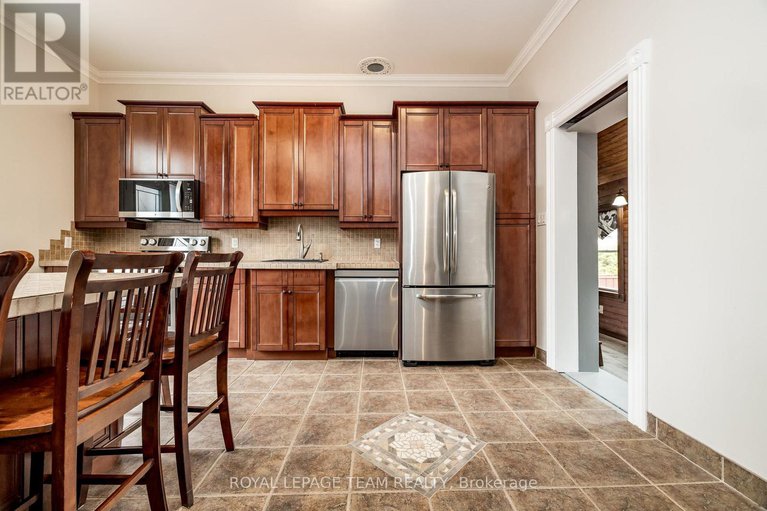 28894849/294-dumbrille-street/kemptville/north-grenville/ontario/K0G1J0_11