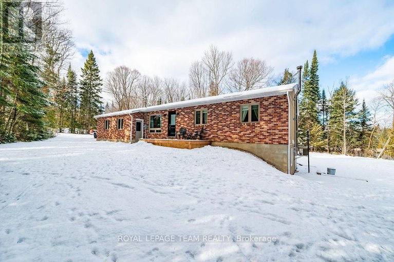 29158595/74-castleford-road/horton-twp/horton/ontario/K7V3Z8_2
