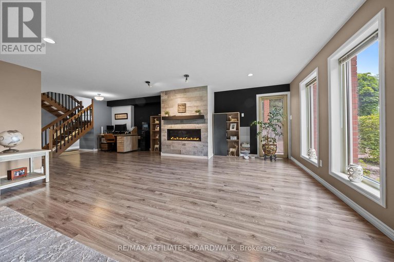 28743332/1700-lakeshore-drive/greely/ottawa/ontario/K4P1H1_24