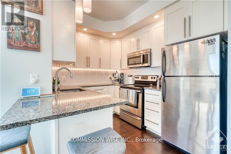 27987955/915-238-besserer-street/sandy-hill/ottawa/ontario/K1N6B1_10