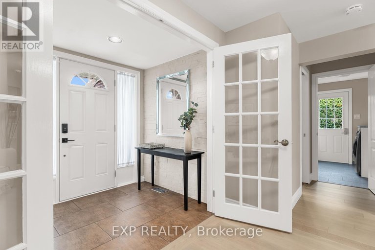 28330540/1822-thornecrest-street/chapel-hill/ottawa/ontario/K1C6K9_2