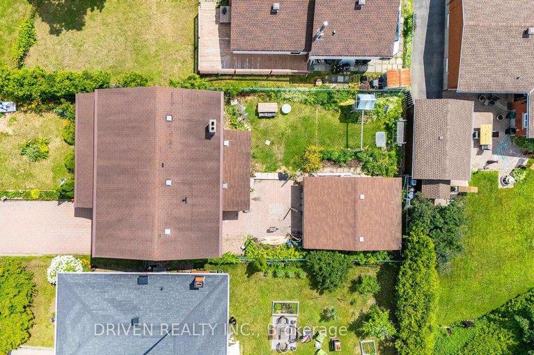 28901692/876-pinecrest-road/fairfield-heights/ottawa/ontario/K2B6B2_27