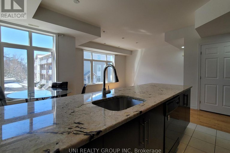28556039/298c-everest-private/elmvale-acres/ottawa/ontario/K1G4E3_14