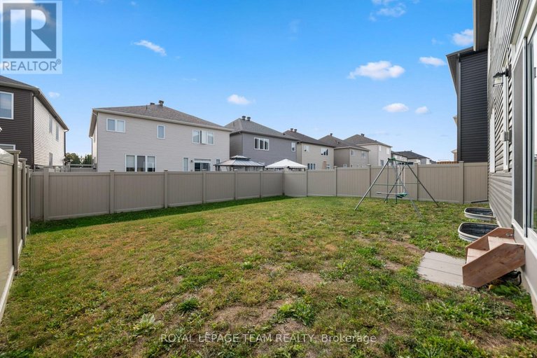 29682994/98-ralph-erfle-way/half-moon-bay/ottawa/ontario/K2J6W2_37