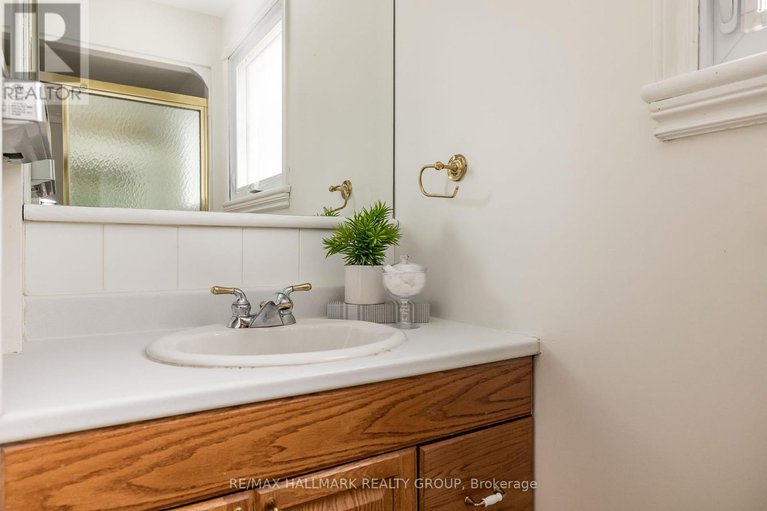 28987847/12-ancona-crescent/briargreen/ottawa/ontario/K2G0N8_36