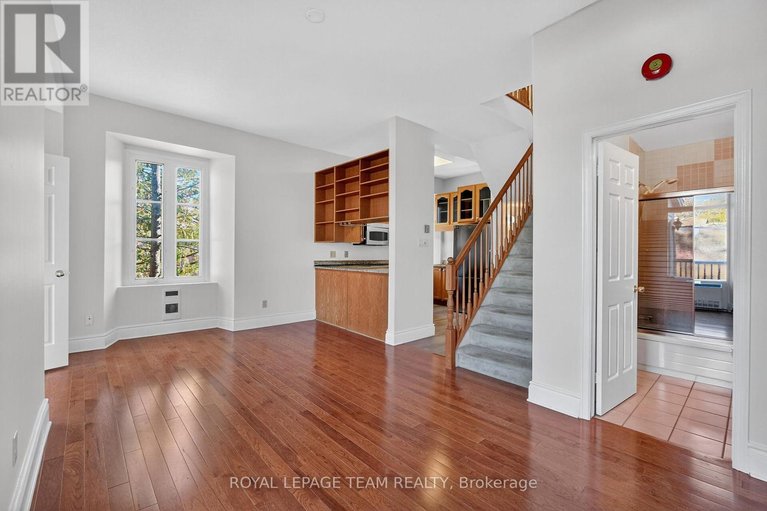 28946487/6-635-richmond-road/woodroffe/ottawa/ontario/K2A0G6_19