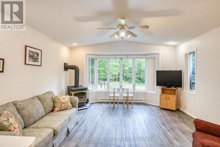28753812/200-smith-lane/pakenham/mississippi-mills/ontario/K0A2X0_27