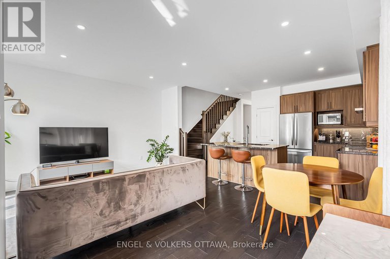 28296597/606-mikinak-road/cfb-rockcliffe-and-area/ottawa/ontario/K1K3X7_11