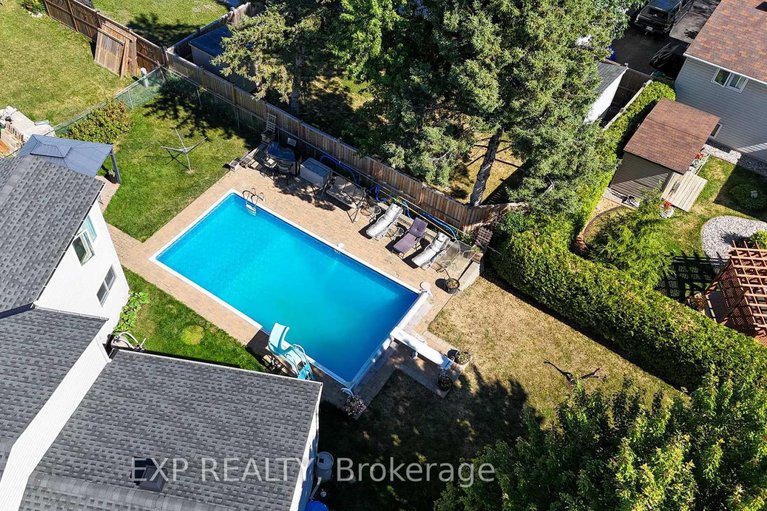 28800612/36-keewatin-crescent/borden-farmstewart-farmcarleton-heightsparkwood-hills/ottawa/ontario/K2E6Z1_41