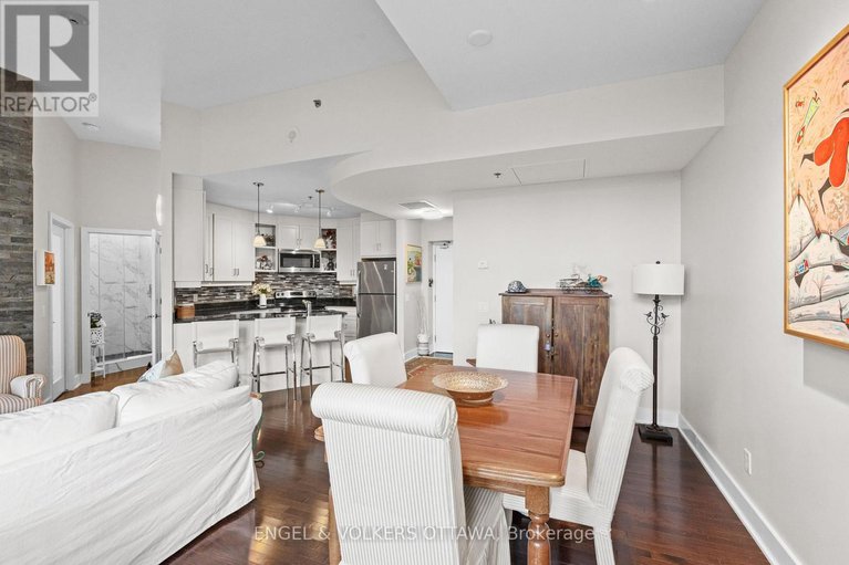 29210045/102-75-cleary-avenue/woodroffe/ottawa/ontario/K2A1R8_12