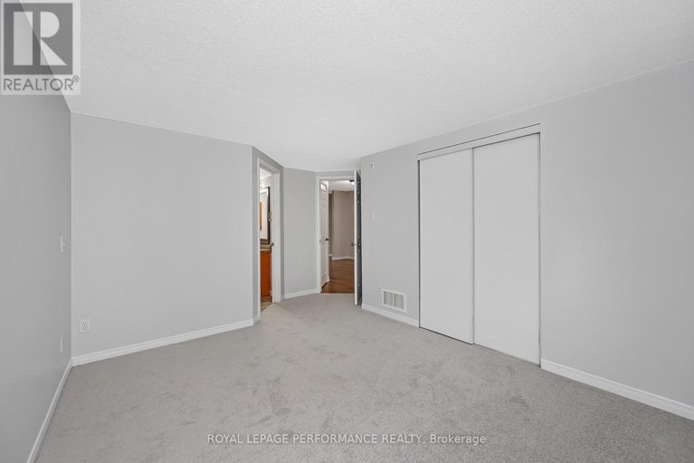 29029575/2-80-briargate-private/springridgeeast-village/ottawa/ontario/K4A0C3_21