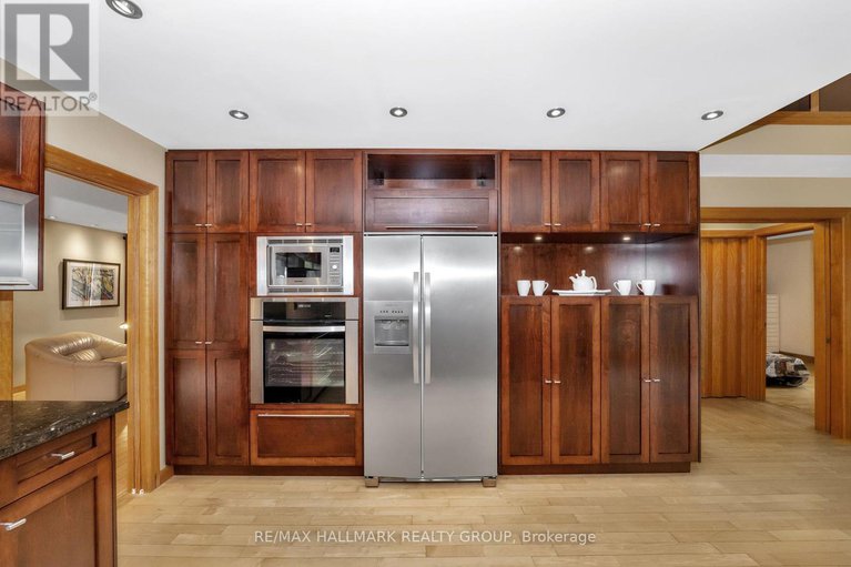 28166782/42-twilight-aka-davidson-crescent/rothwell-heights/ottawa/ontario/K1J6M3_15