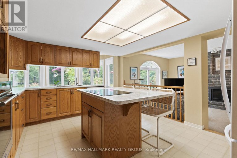 28835565/1103-rideau-bend-crescent/manotick-east-to-manotick-station/ottawa/ontario/K4M1B6_15