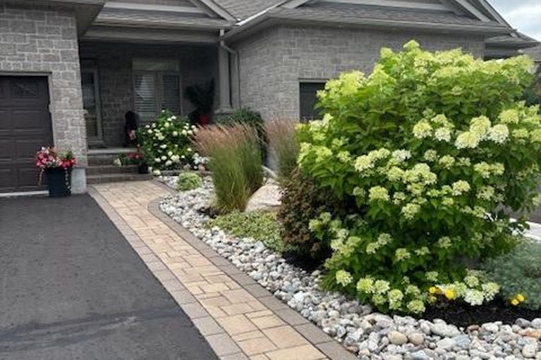 29591109/239-royal-landing-gate/north-grenville-twp-kemptville-south/north-grenville/ontario/K0G1J0_3