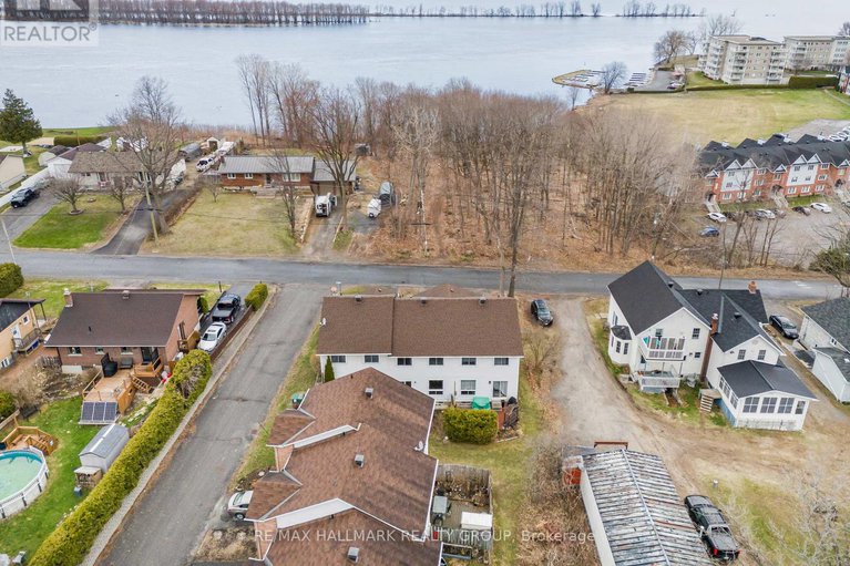 28216867/1985-woods-street/town-of-rockland/clarence-rockland/ontario/K4K1H7_26
