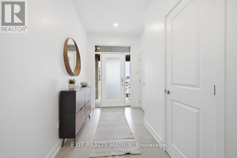 29118512/641-putney-crescent/stittsville-south/ottawa/ontario/K2S2N7_6