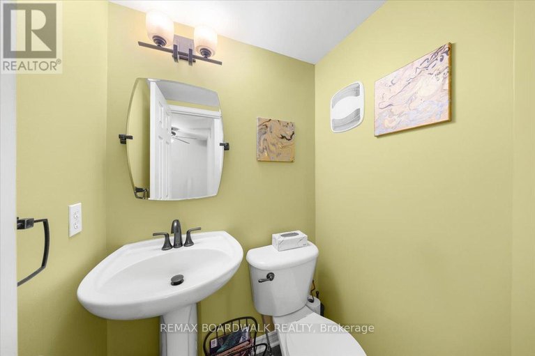 29677906/117-3265-st-joseph-boulevard/bilberry-creekqueenswood-heights/ottawa/ontario/K1E3Y2_17