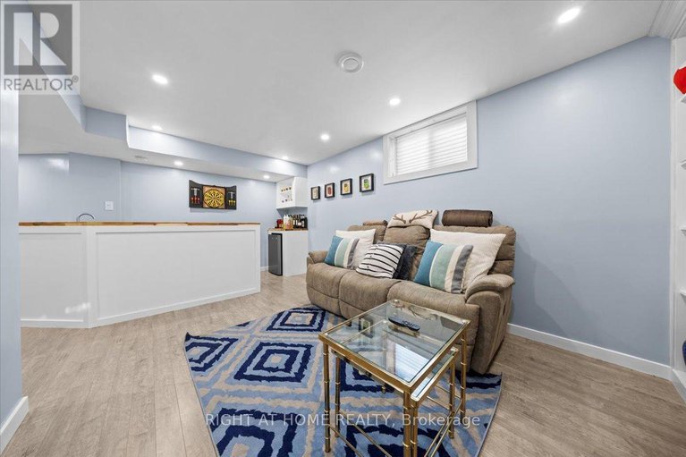 29180745/225-mica-crescent/town-of-rockland/clarence-rockland/ontario/K4K0E3_29