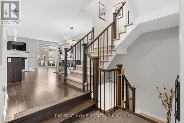 28530019/5-merrill-street/stittsville-north/ottawa/ontario/K2S2M8_4